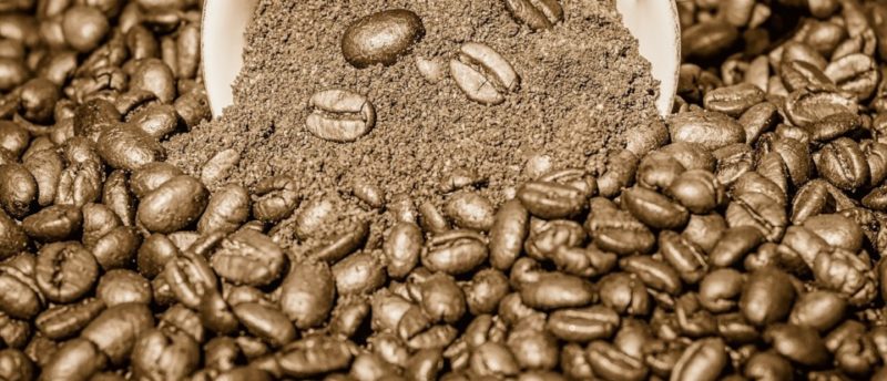 コーヒーを買うなら豆と粉どっちがいい？違いやメリット＆デメリット